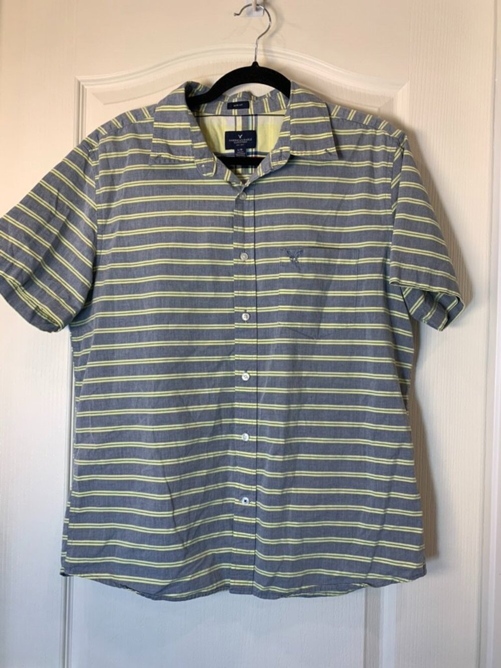 American Eagle Slim Fit Button-Up Shirt Men’s L Blue Yellow Striped Cotton Coast